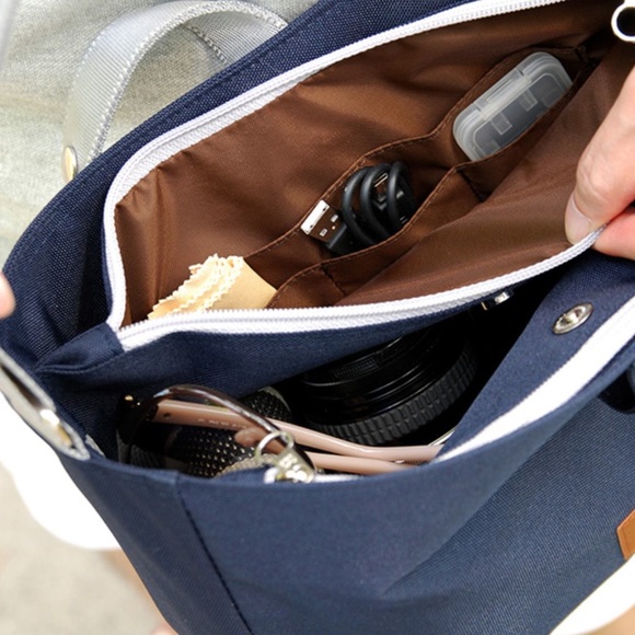 Pick Up Travel Bag - Picture 12 of 16